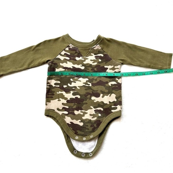⭐️ 5 for $25 Garanimals Cotton Camo Print Long Sleeve Baby Onesie 12 Months - Picture 5 of 6